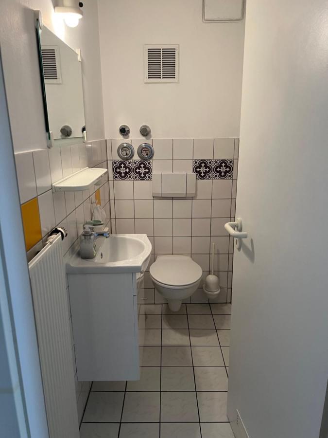 Apartmenthaus Zentrum Komfort Apartments Mit Minikuchen Verschiedener Grossen Kassel Exterior photo