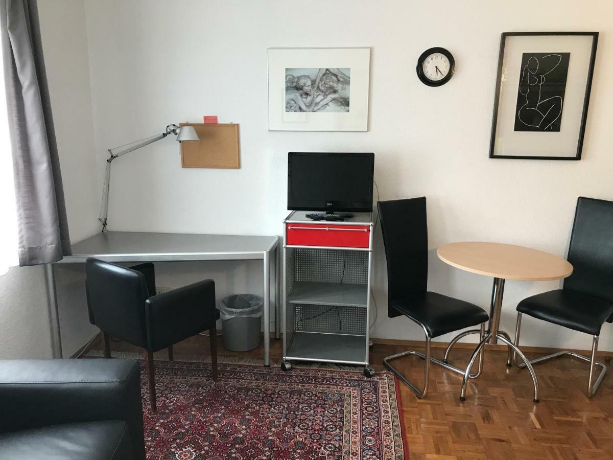 Apartmenthaus Zentrum Komfort Apartments Mit Minikuchen Verschiedener Grossen Kassel Exterior photo