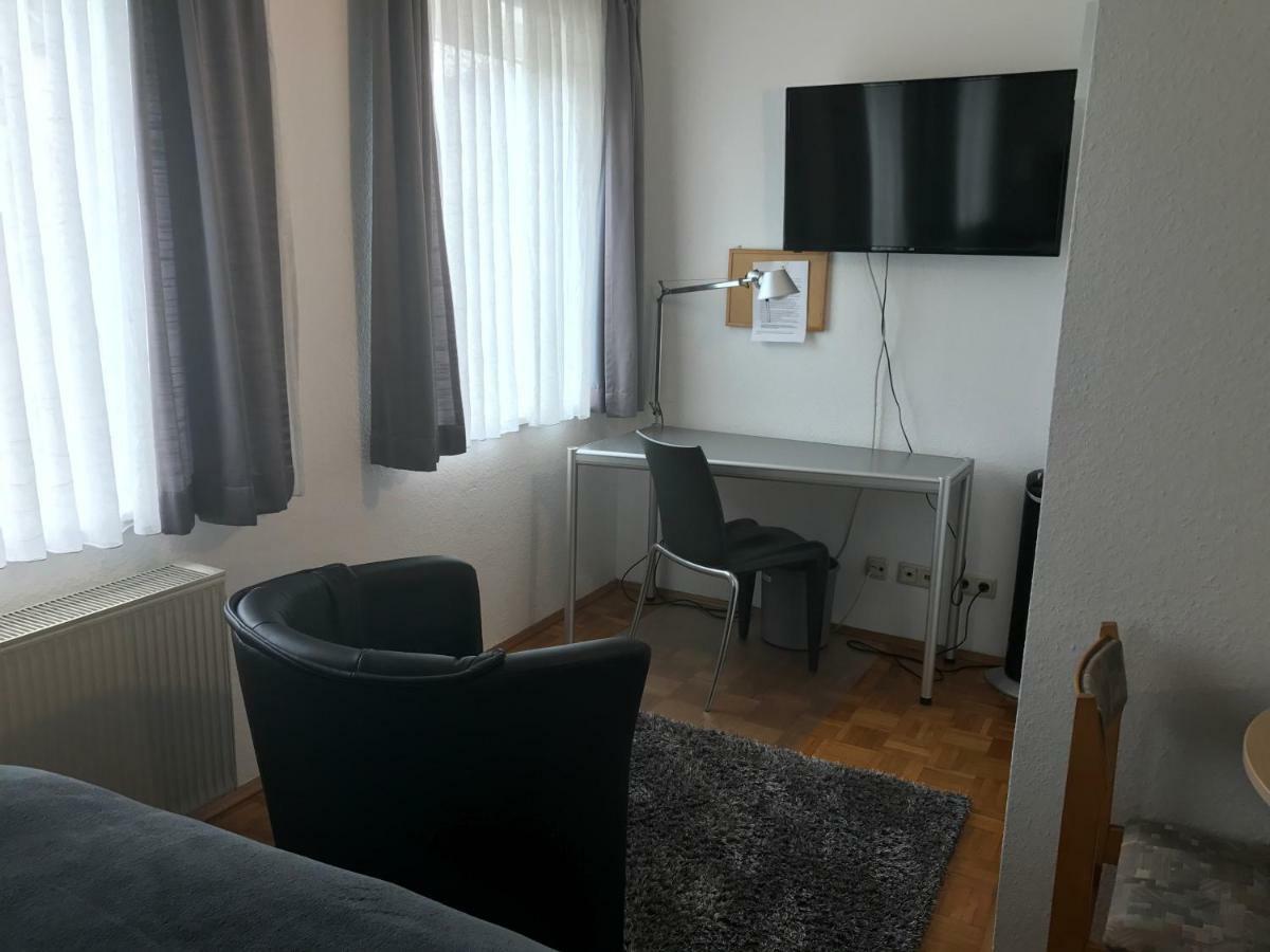 Apartmenthaus Zentrum Komfort Apartments Mit Minikuchen Verschiedener Grossen Kassel Exterior photo